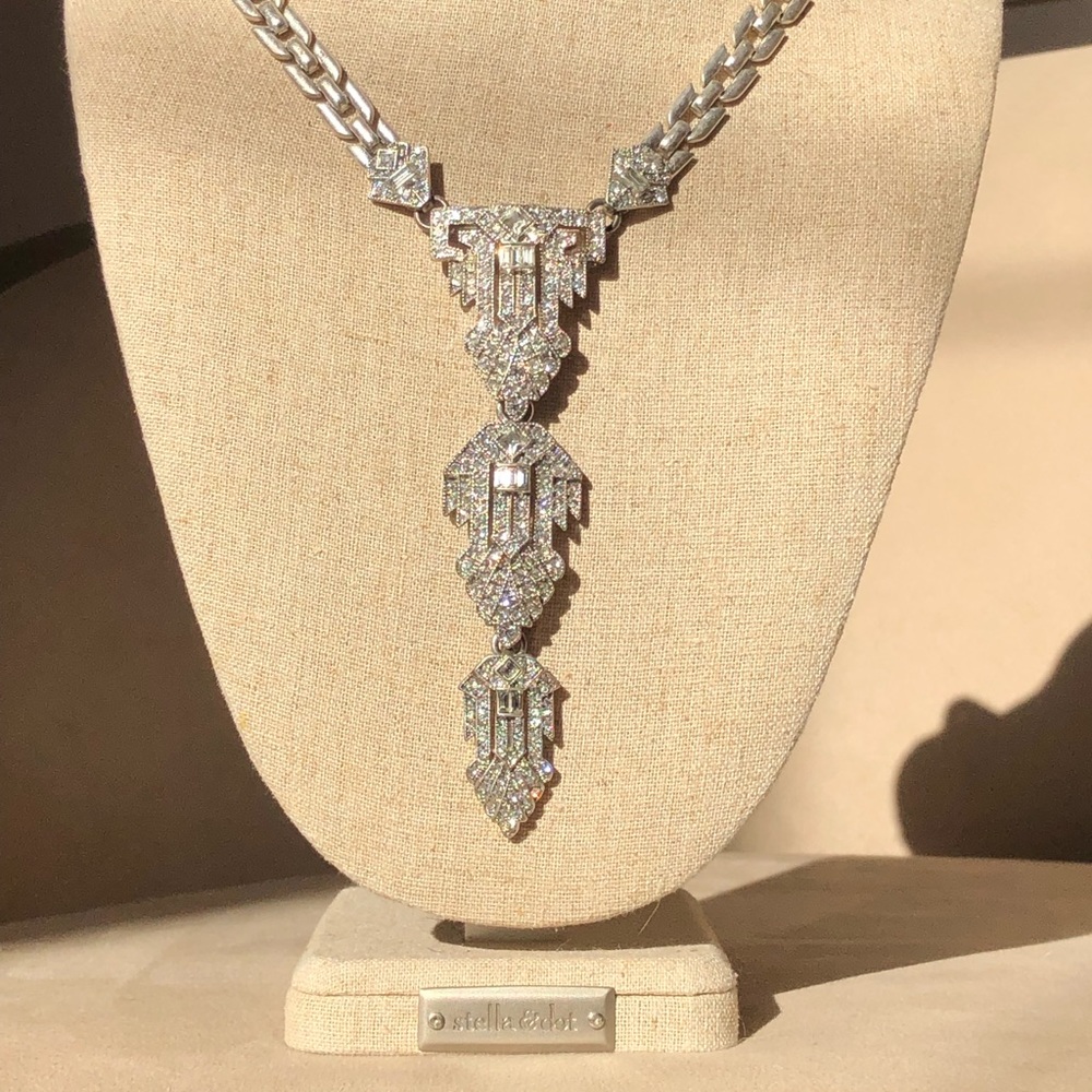 Stella and Dot Casablanca necklace
